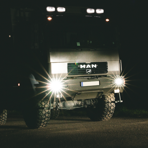 LED-Fernscheinwerfer